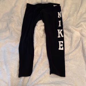 Nike Cropped Leggings